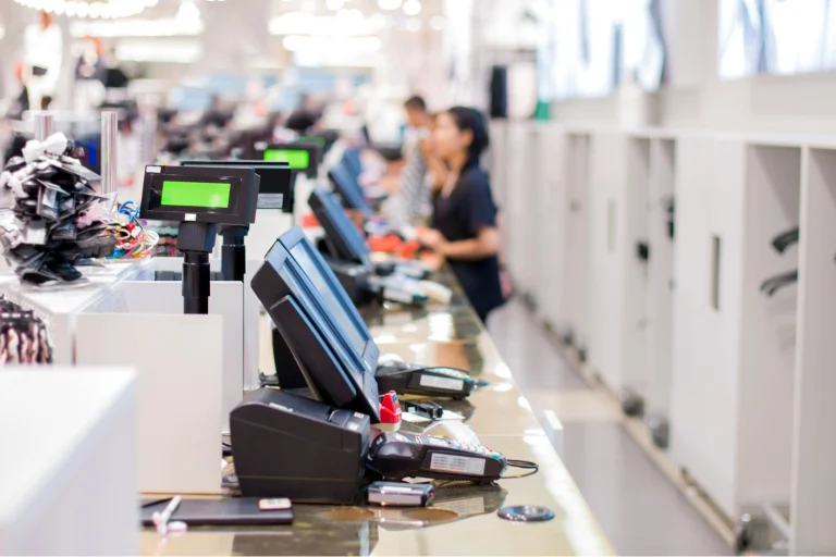 Combating Retail Shrinkage: How RFID and AI Surveillance Curb Losses